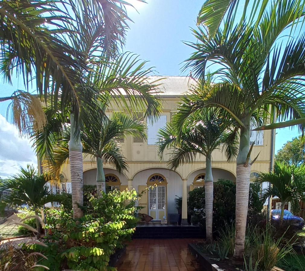 O Privilege Villa D'Exception En Centre-Ville De St-Pierre Saint Pierre Exterior foto