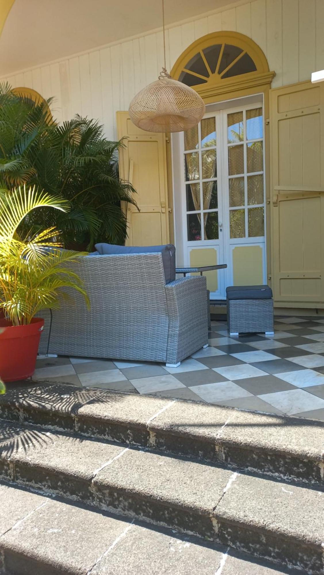 O Privilege Villa D'Exception En Centre-Ville De St-Pierre Saint Pierre Exterior foto